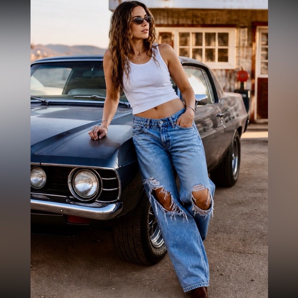 Revice 🇺🇸 Denim High-Rise Distressed Jeans Bootcut Boyfriend